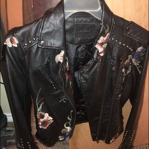 Bought new, never worn. Excellent condition.